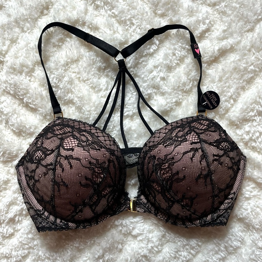 NWT Victoria’s Secret Bombshell Push-Up Bra size 32C